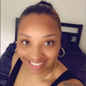 Meet your Posher, Clarissa